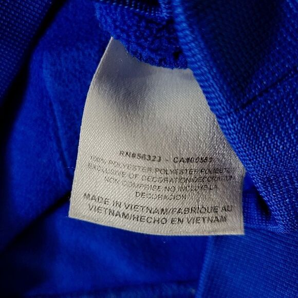 Nike Men's Therma-FIT Blue Hooded Creighton Bluejays Sweatshirt - Picture 10 of 14